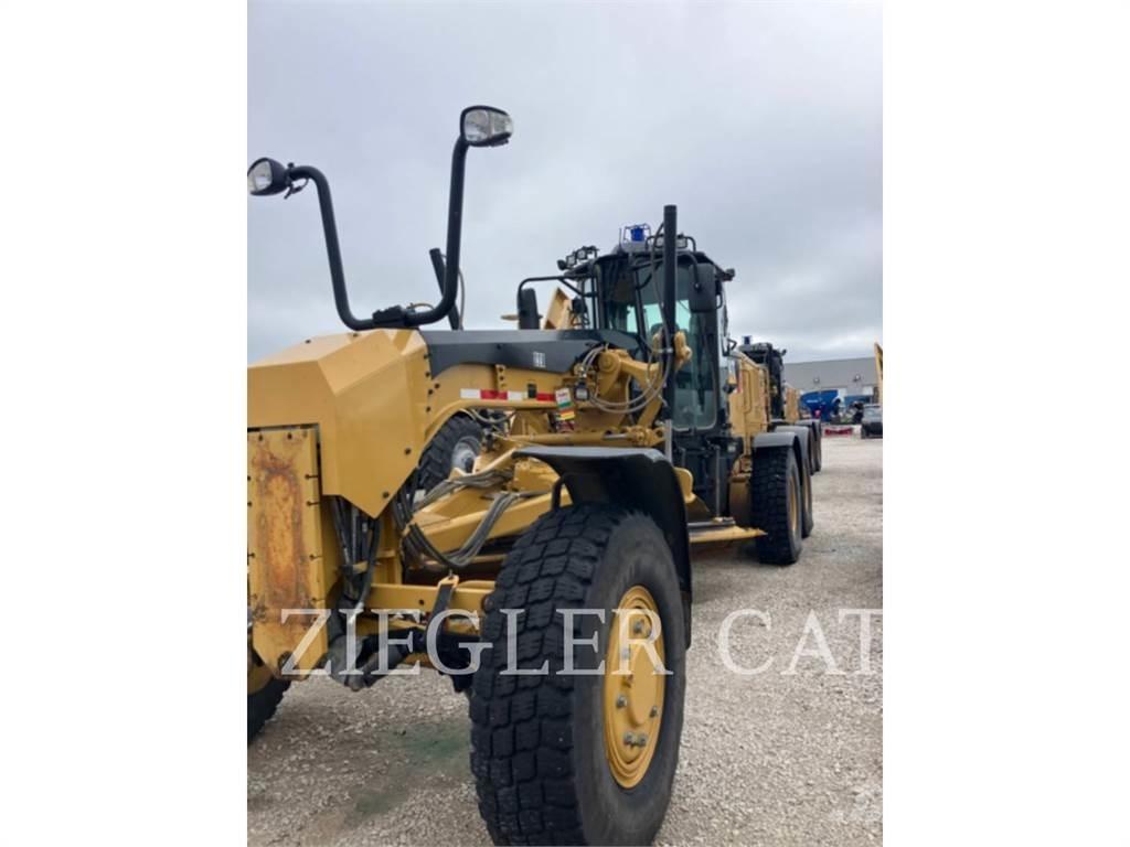 CAT 12M2AWD Грейдеры