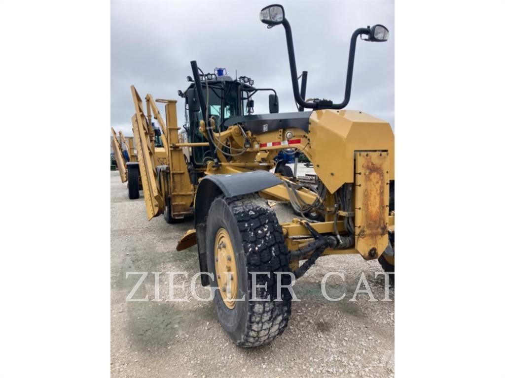 CAT 12M2AWD Грейдеры