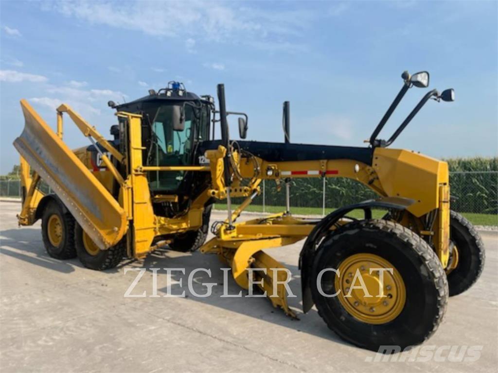 CAT 12M2AWD Грейдеры