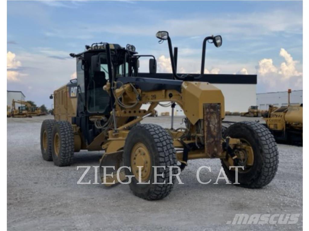 CAT 12M2AWD Грейдеры