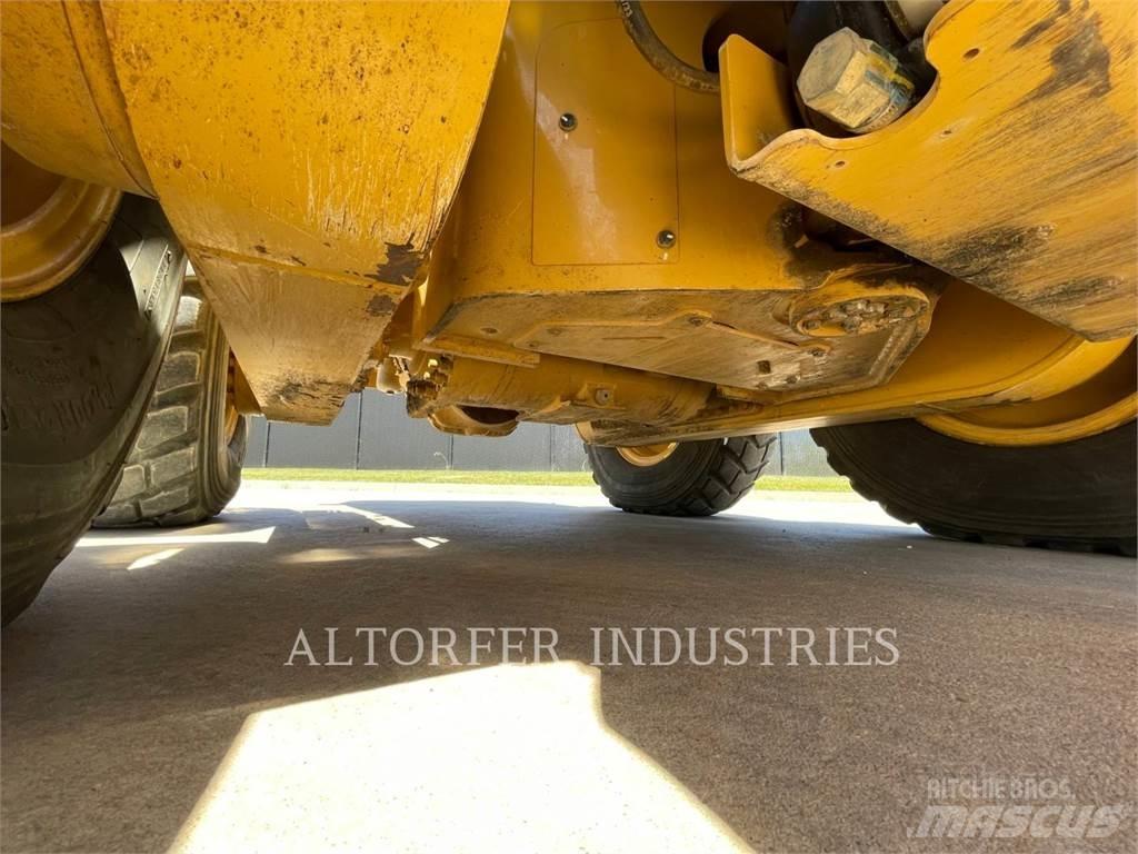 CAT 12M3 Грейдеры