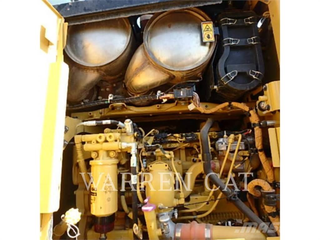 CAT 12M3 Грейдеры