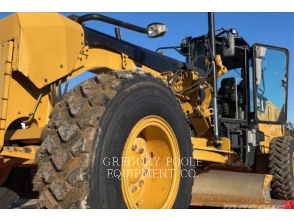 CAT 12M3 Грейдеры