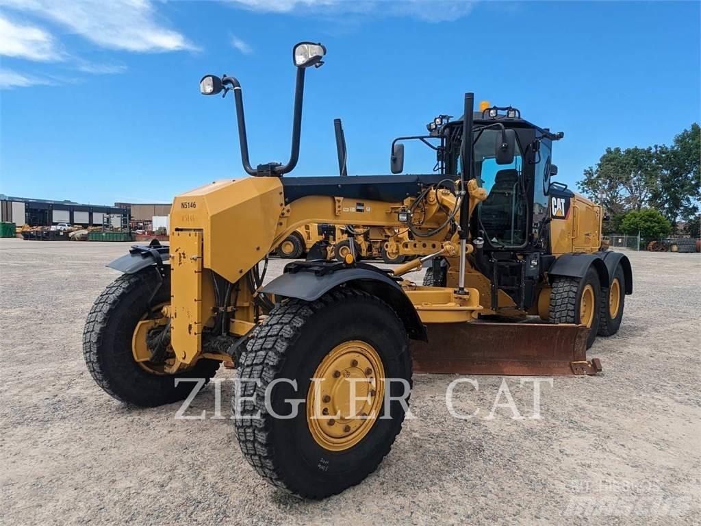 CAT 12M3AWD Грейдеры