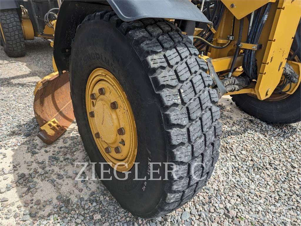 CAT 12M3AWD Грейдеры