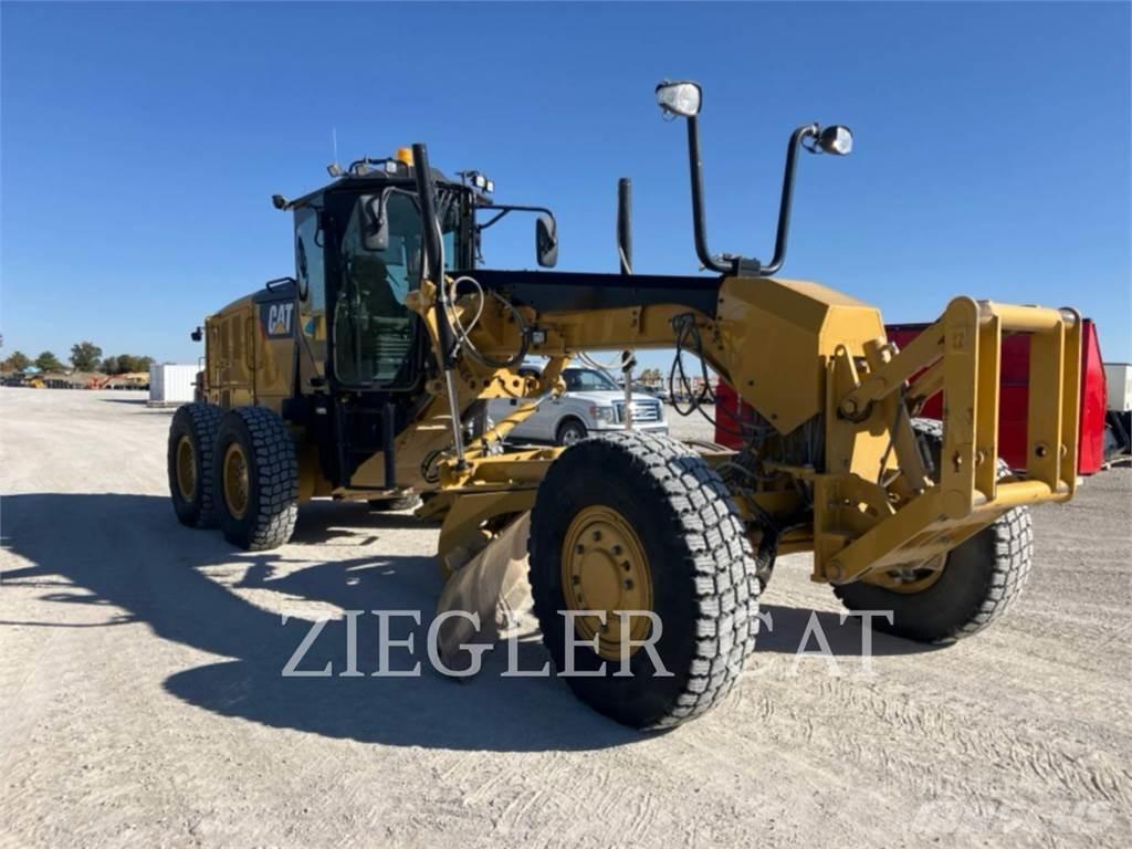 CAT 12M3AWD Грейдеры