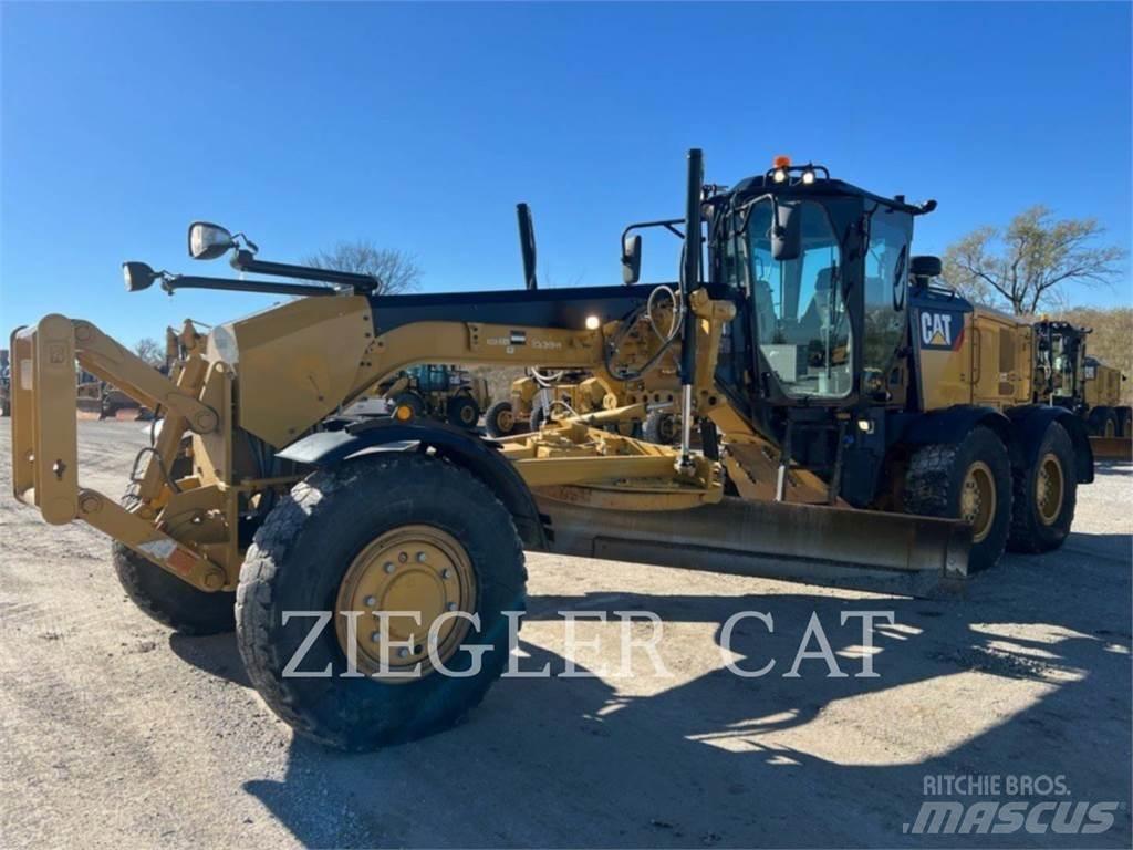 CAT 12M3AWD Грейдеры