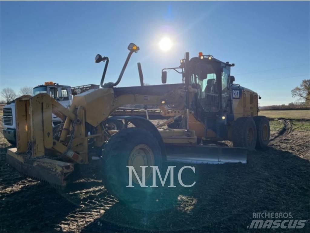 CAT 12M3AWD Грейдеры