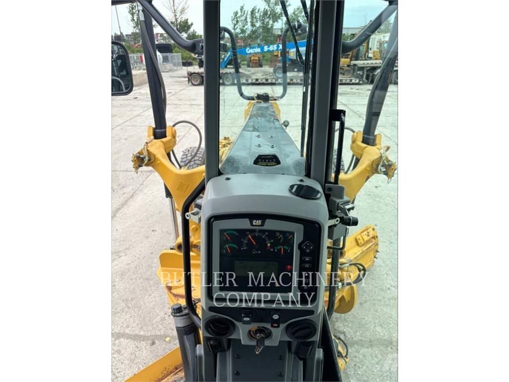 CAT 12M3AWD Грейдеры