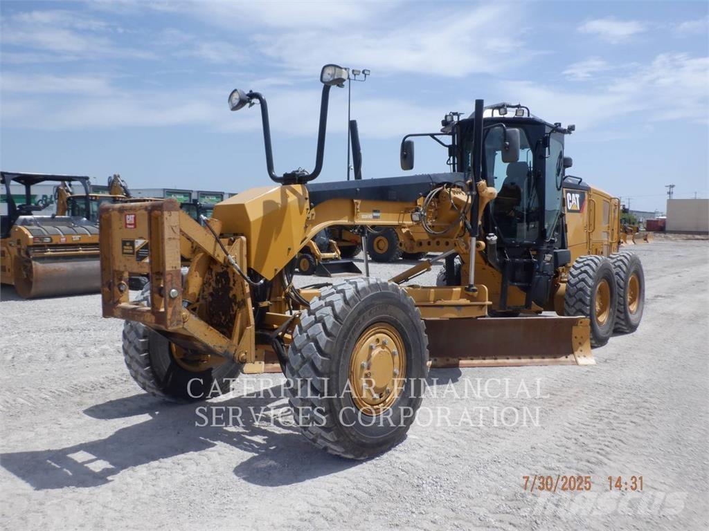 CAT 12M3AWD Грейдеры