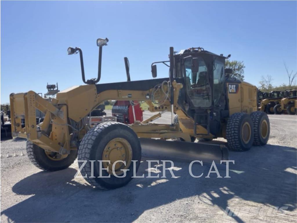 CAT 12M3AWD Грейдеры