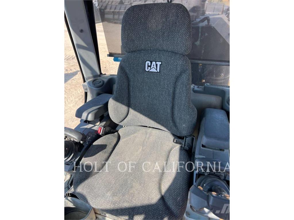 CAT 14 Грейдеры