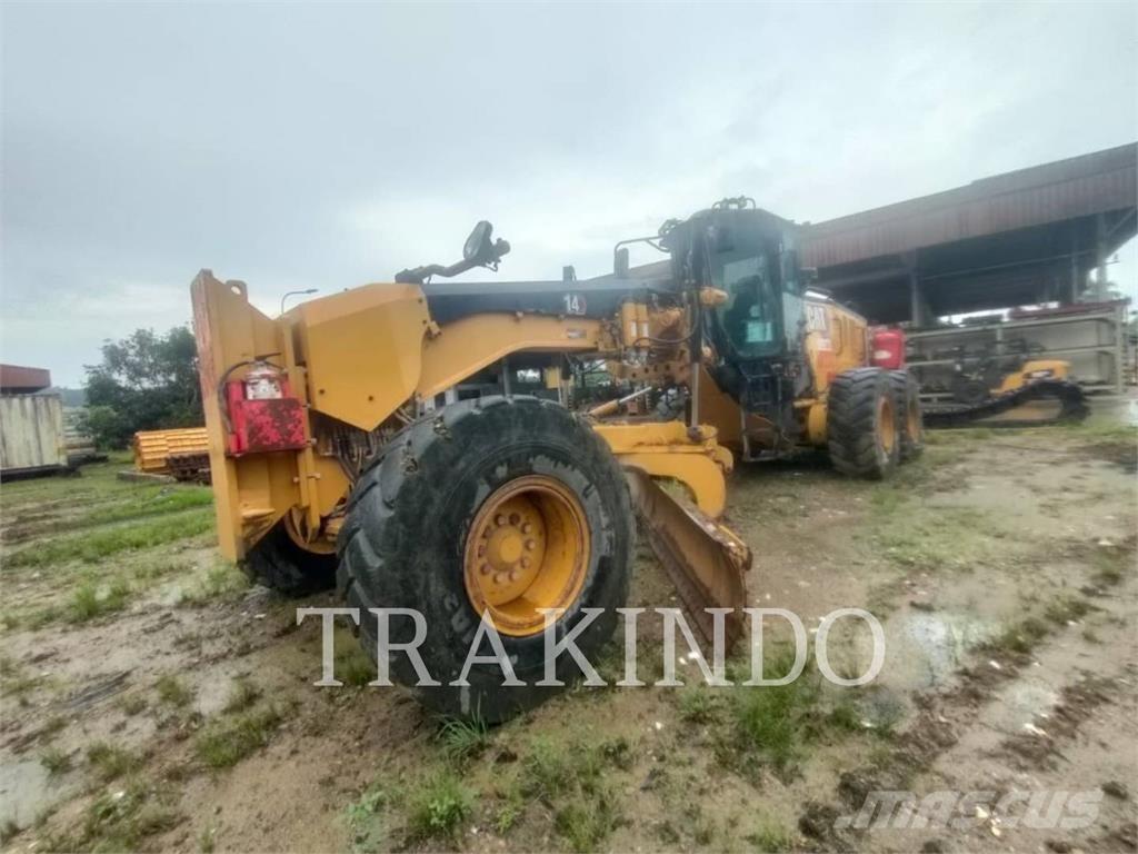 CAT 14-15 Грейдеры