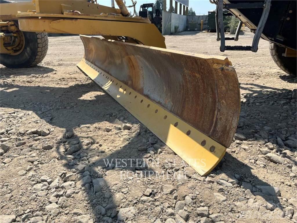 CAT 140 Грейдеры