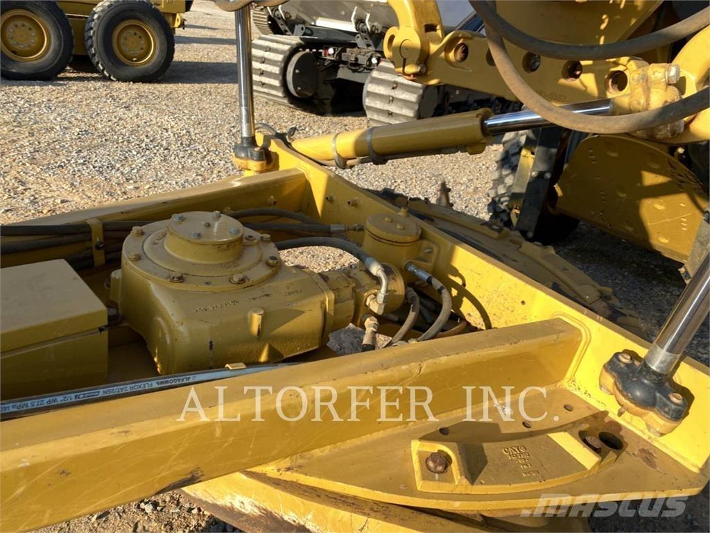 CAT 140 Грейдеры