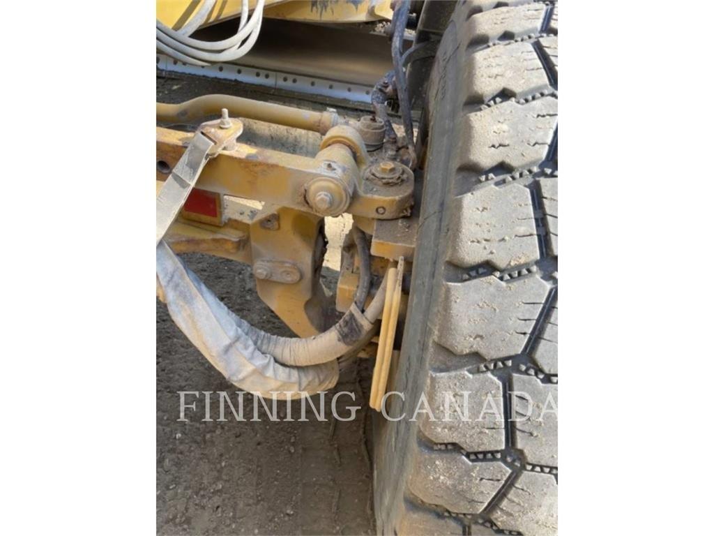 CAT 140-15 AWD Грейдеры