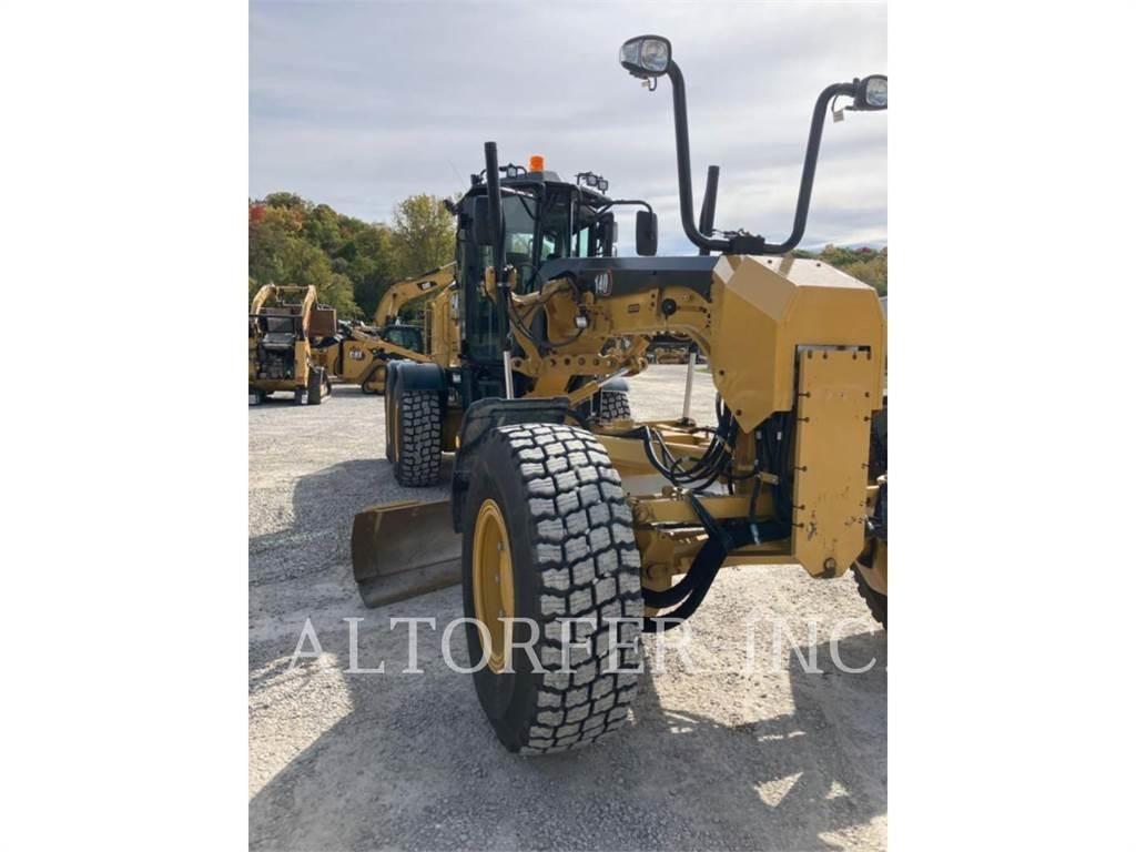 CAT 140-15AWD Грейдеры