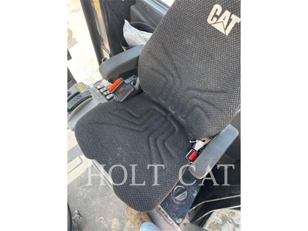 CAT 140 AWD Грейдеры