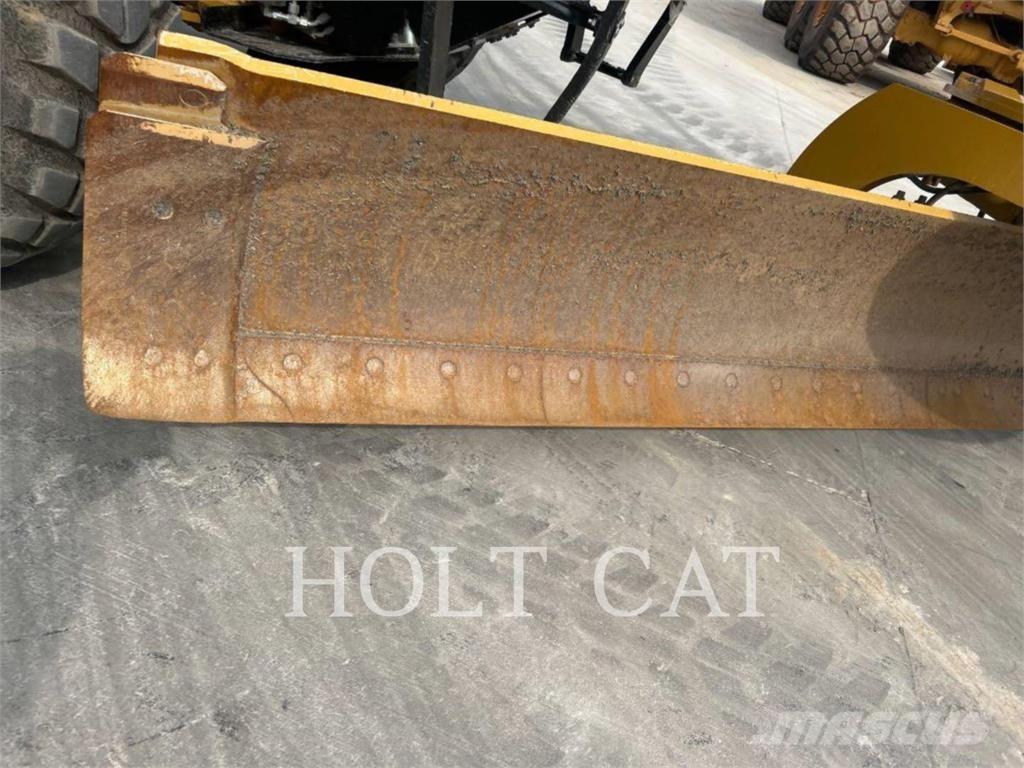 CAT 140 AWD Грейдеры