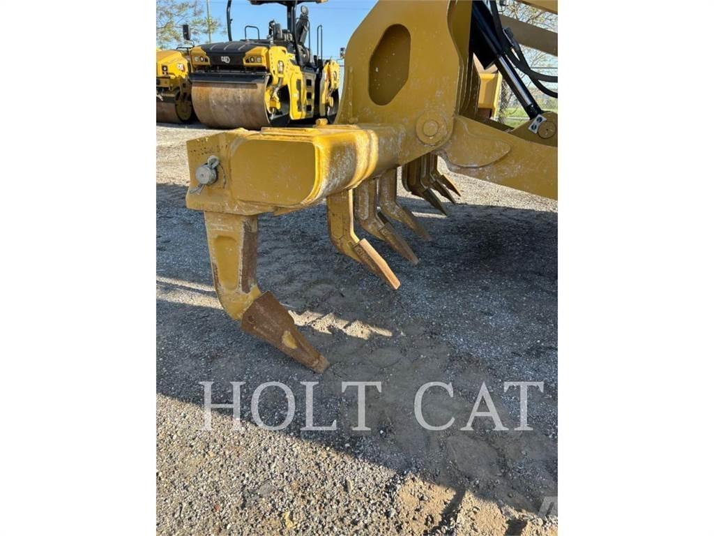CAT 140 AWD3 Грейдеры