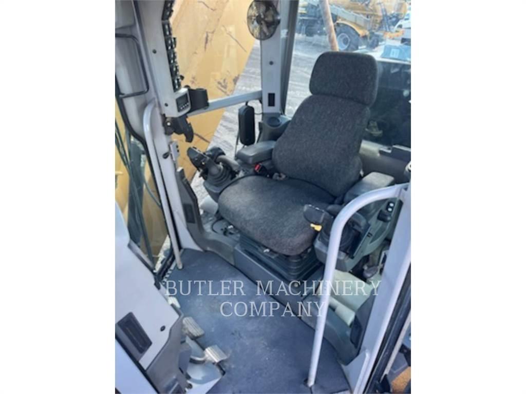 CAT 140 M2 Грейдеры