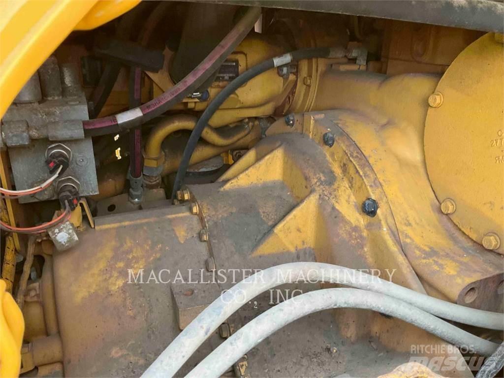 CAT 140 M2 Грейдеры