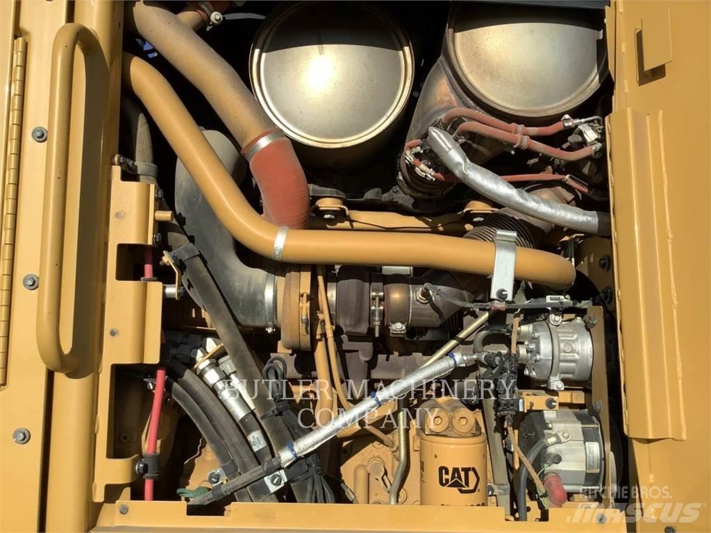 CAT 140 M3 Грейдеры