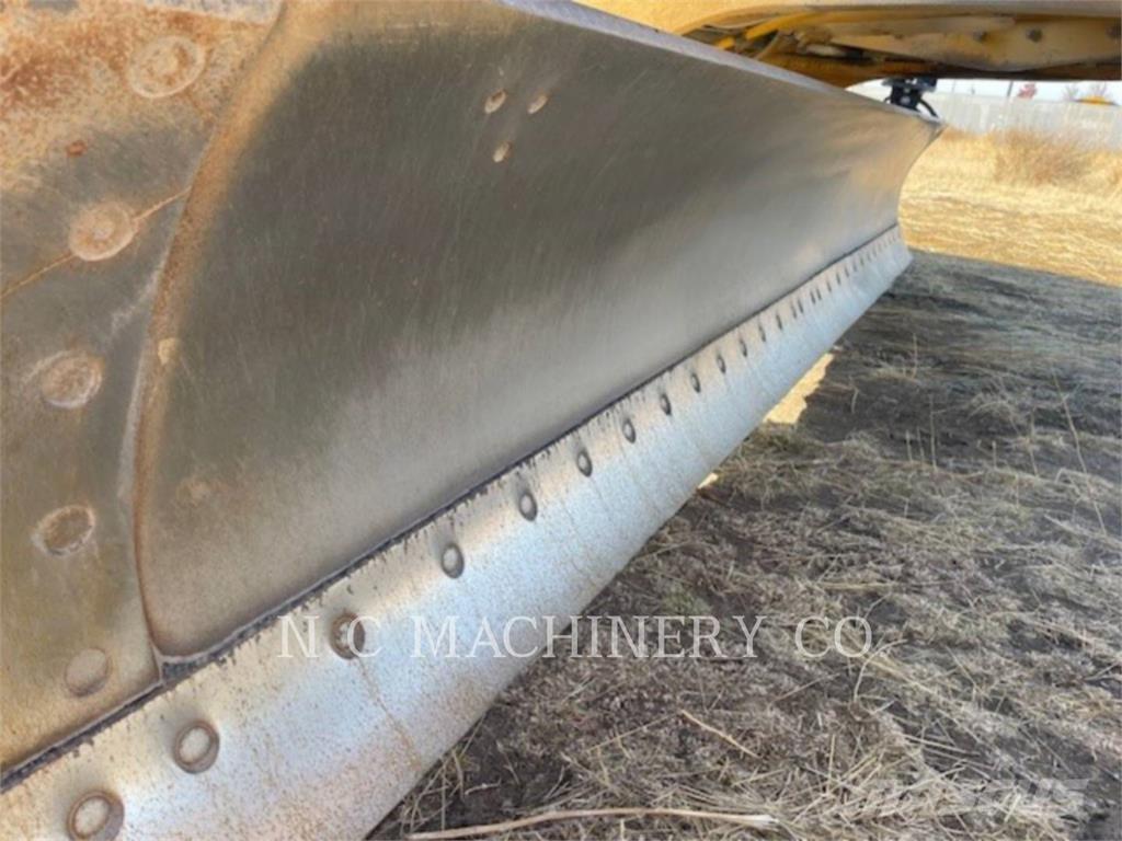 CAT 140M Грейдеры