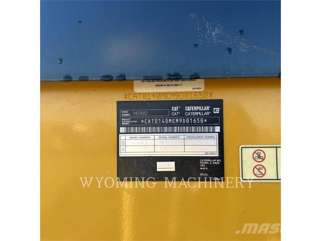 CAT 140M 2 Грейдеры