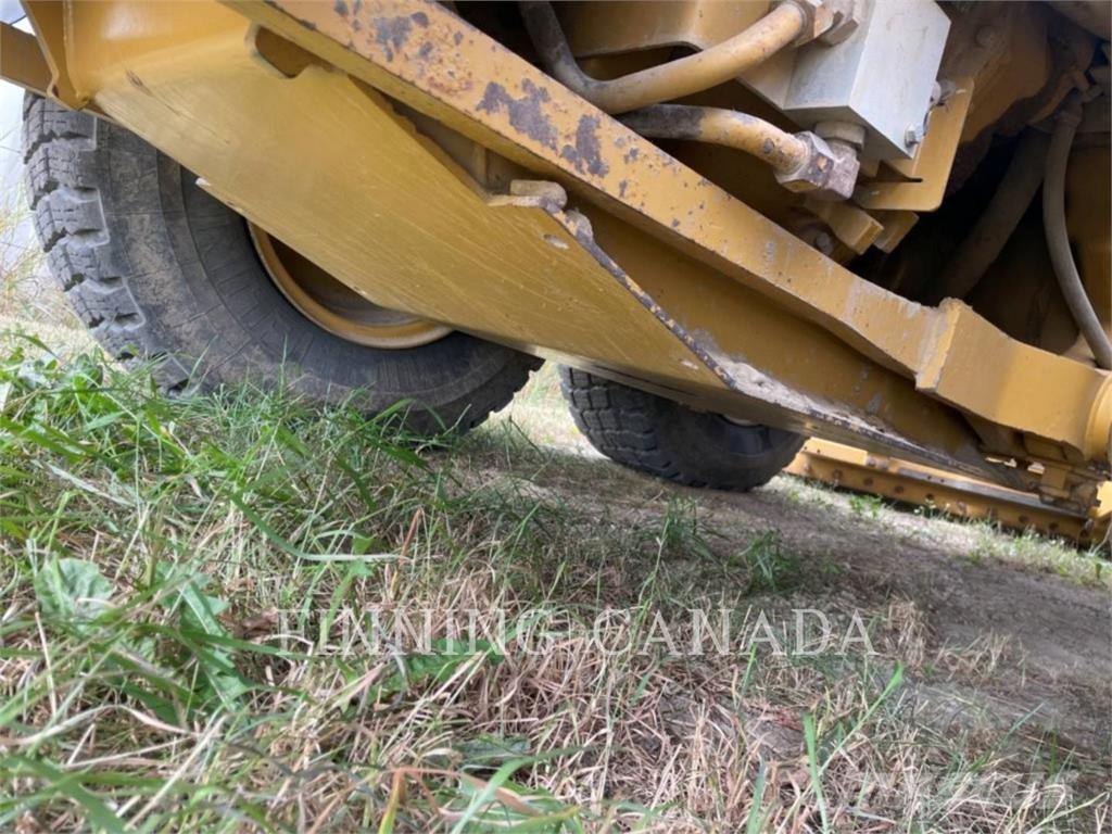 CAT 140M AWD Грейдеры