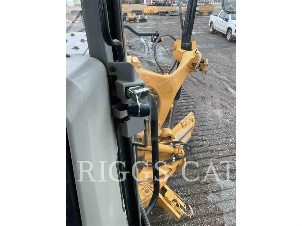 CAT 140M LC17 Грейдеры