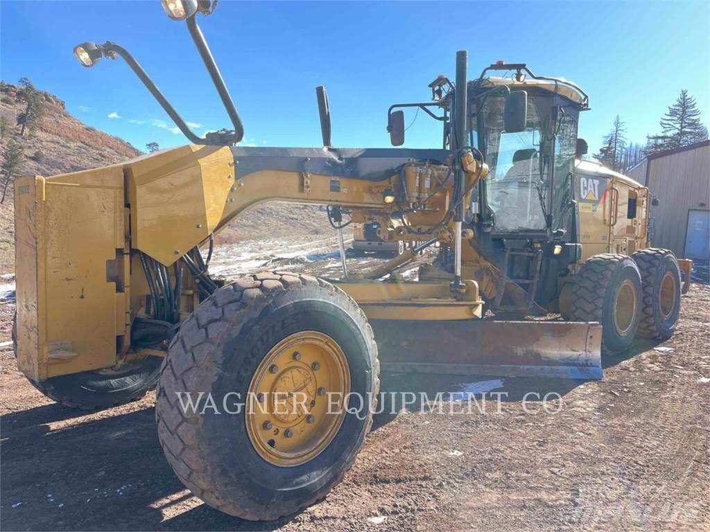 CAT 140M2 AWD Грейдеры