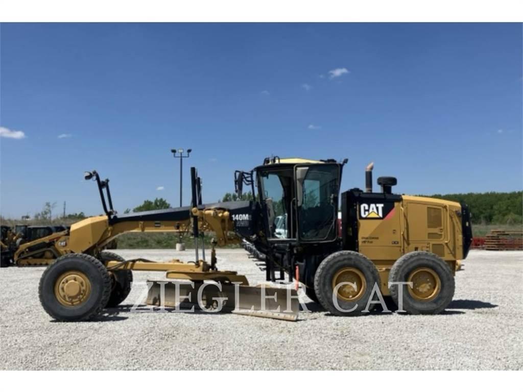 CAT 140M2AWD Грейдеры