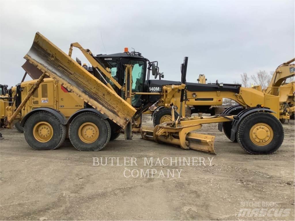 CAT 140M2AWD Грейдеры