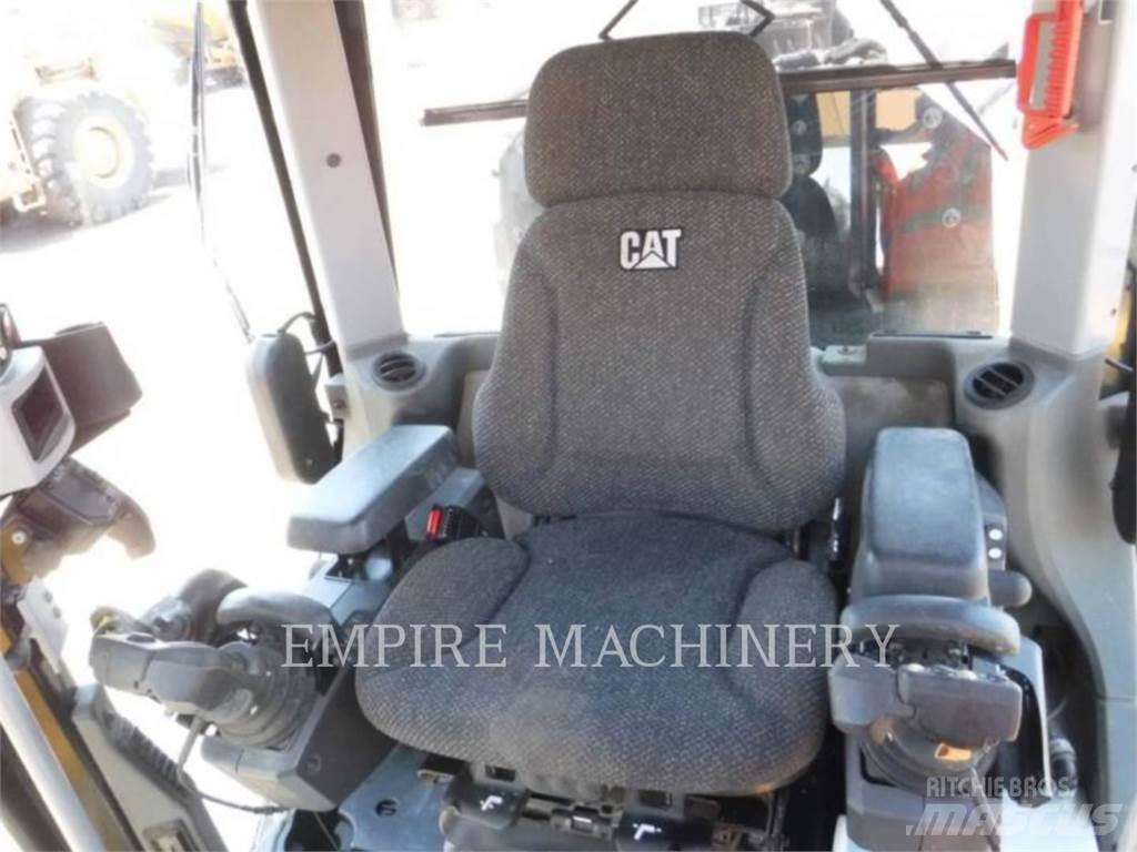 CAT 140M3 AWD Грейдеры