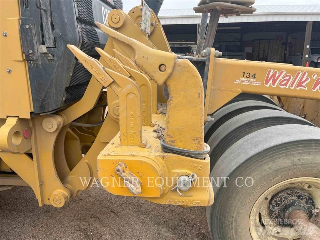 CAT 140M3 AWD Грейдеры
