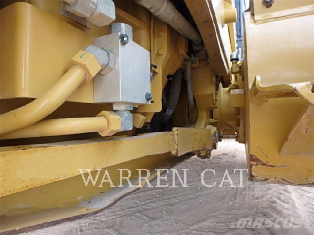 CAT 140M3 AWD Грейдеры