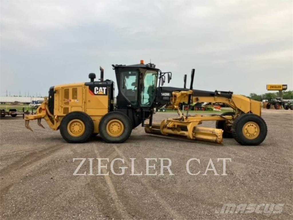 CAT 140M3AWD Грейдеры