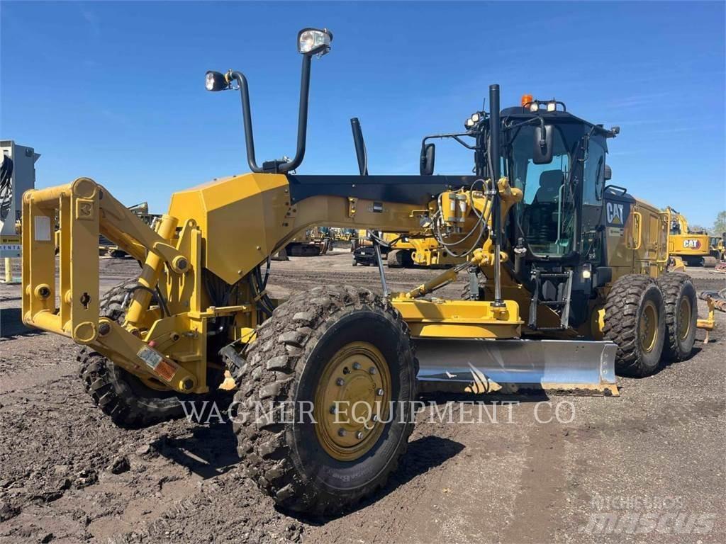 CAT 140M3AWD Грейдеры