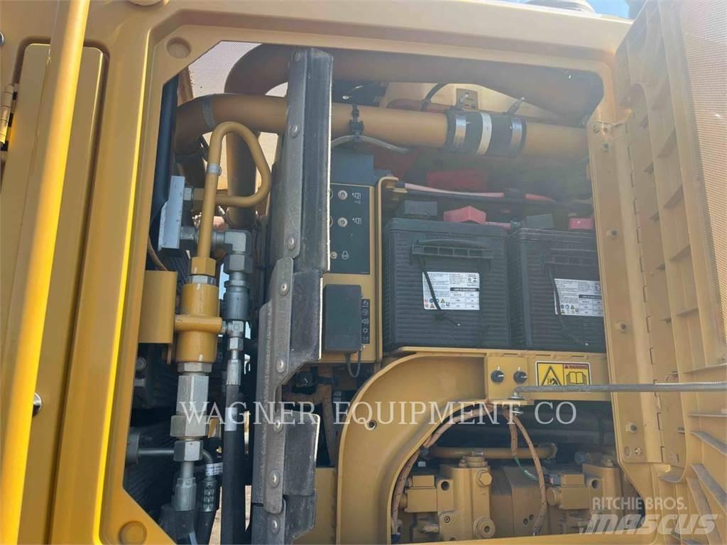 CAT 140M3AWD Грейдеры