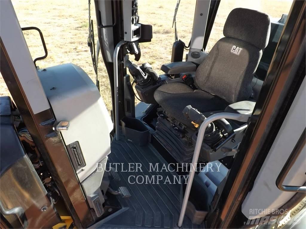 CAT 140M3AWD Грейдеры