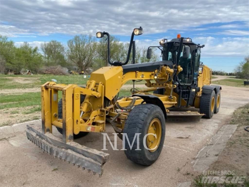 CAT 140M3AWD Грейдеры