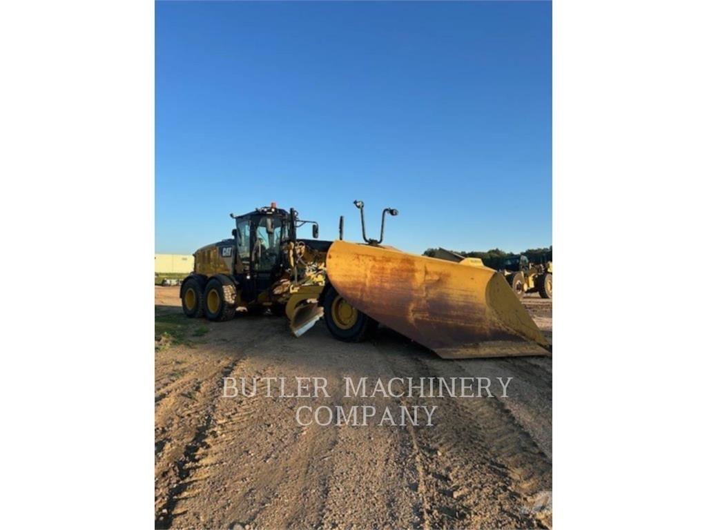 CAT 140M3AWD Грейдеры