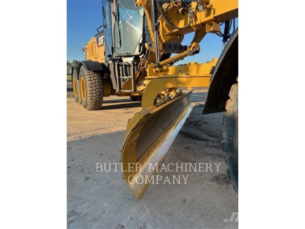 CAT 140M3AWD Грейдеры