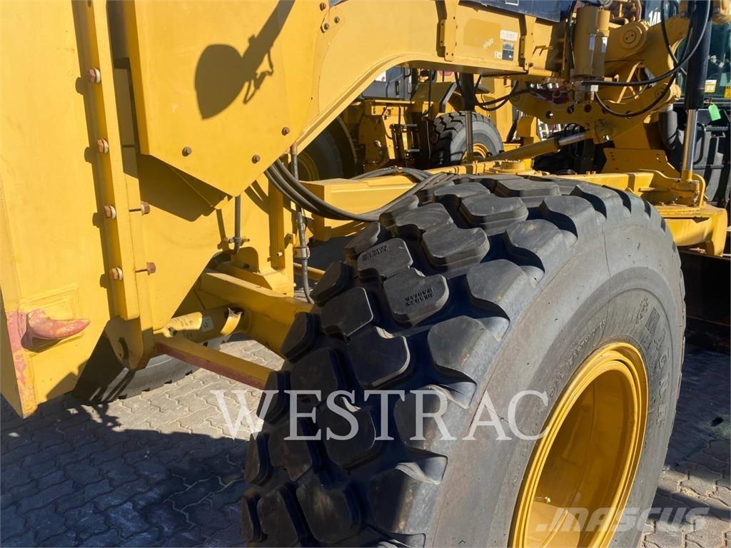 CAT 14M Грейдеры