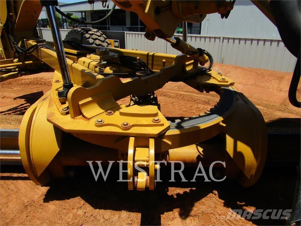 CAT 14M Грейдеры