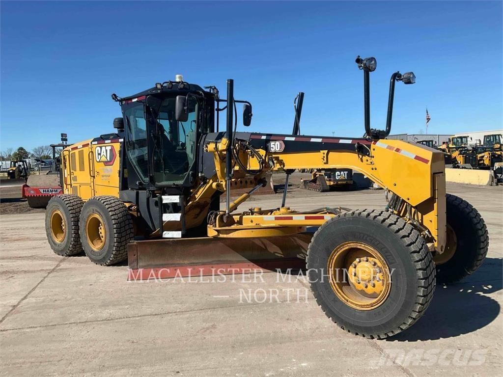 CAT 150 Грейдеры