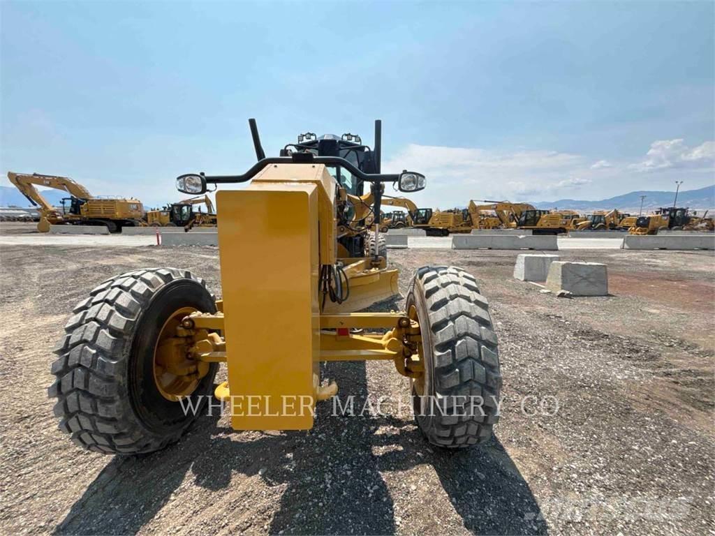 CAT 150 15 Грейдеры