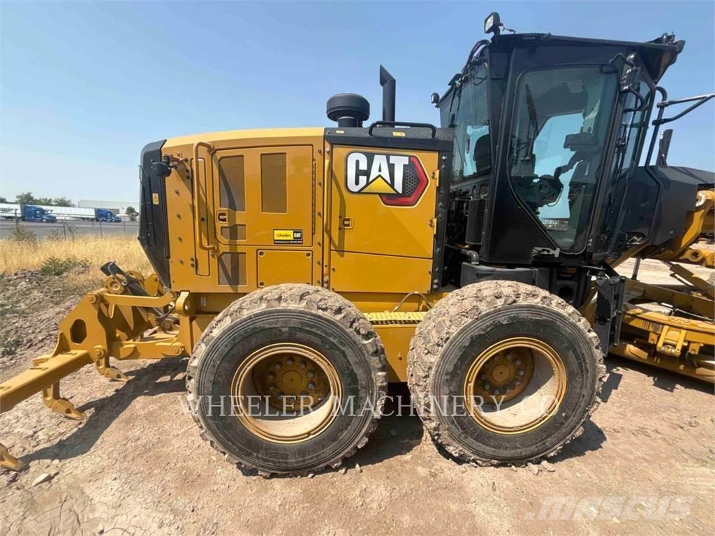 CAT 150 15 Грейдеры