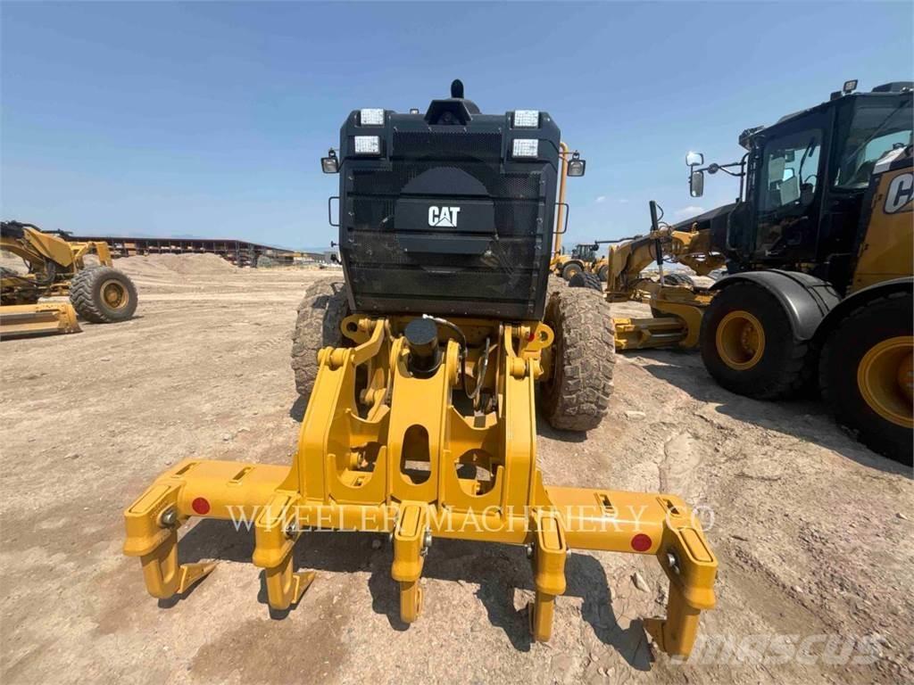 CAT 150 15 Грейдеры